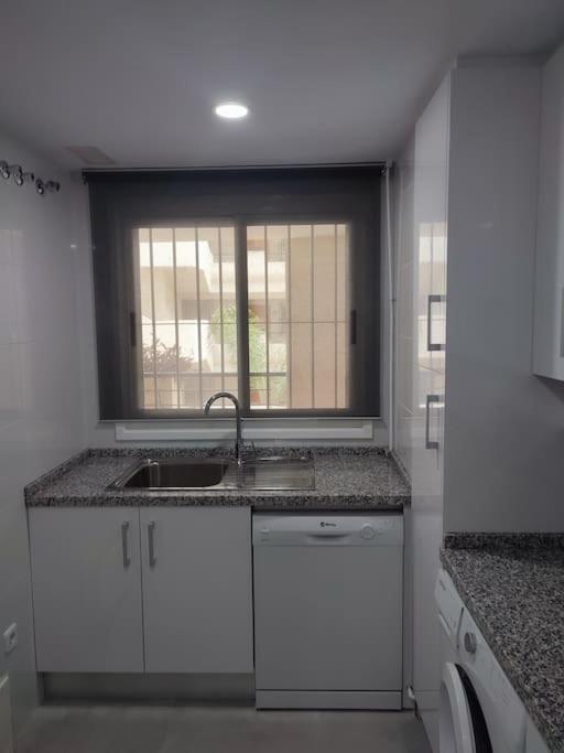 Sunny Guadalmina Apartment Marbella Luaran gambar