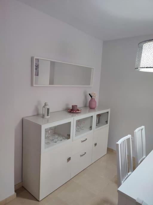 Sunny Guadalmina Apartment Marbella Luaran gambar