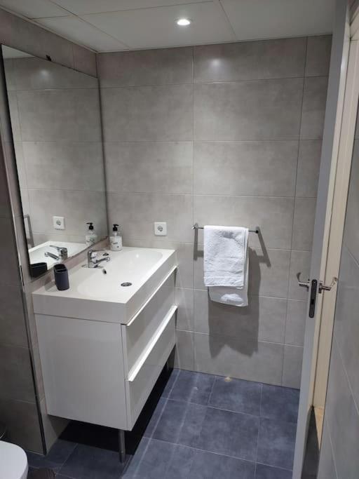 Sunny Guadalmina Apartment Marbella Luaran gambar