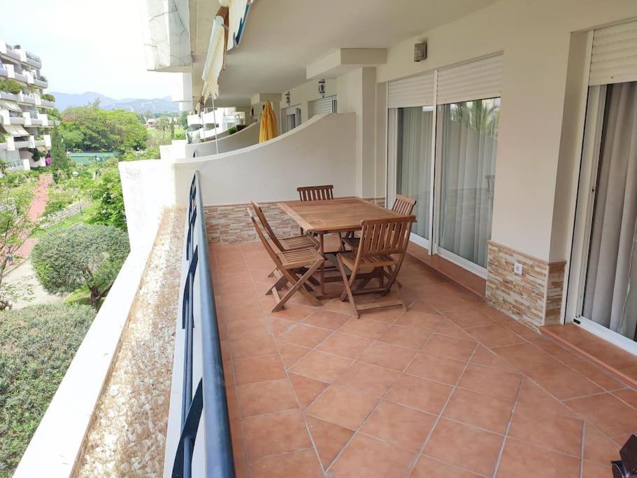 Sunny Guadalmina Apartment Marbella Luaran gambar