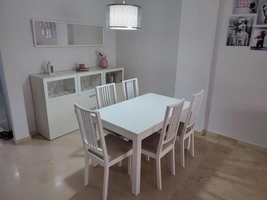 Sunny Guadalmina Apartment Marbella Luaran gambar